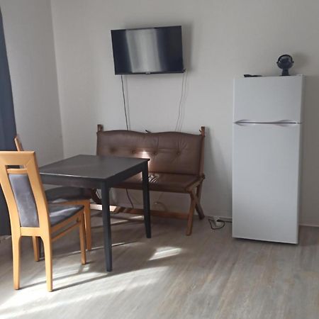 Helle Ferienwohnung An Der Rheinpromenade 50 Qm Ντούισμπουργκ Εξωτερικό φωτογραφία